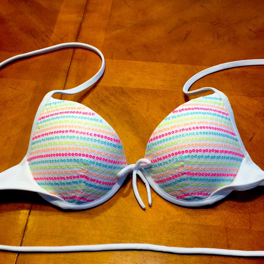 Victoria’s Secret push-up bikini top